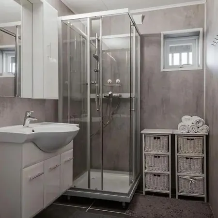 Hébergement de vacances Koselig Med Jacuzzi I Nordre Osen, Kun 40 Minutter Fra Trysil Skianlegg *